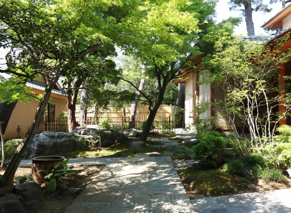 お庭のお手入れ