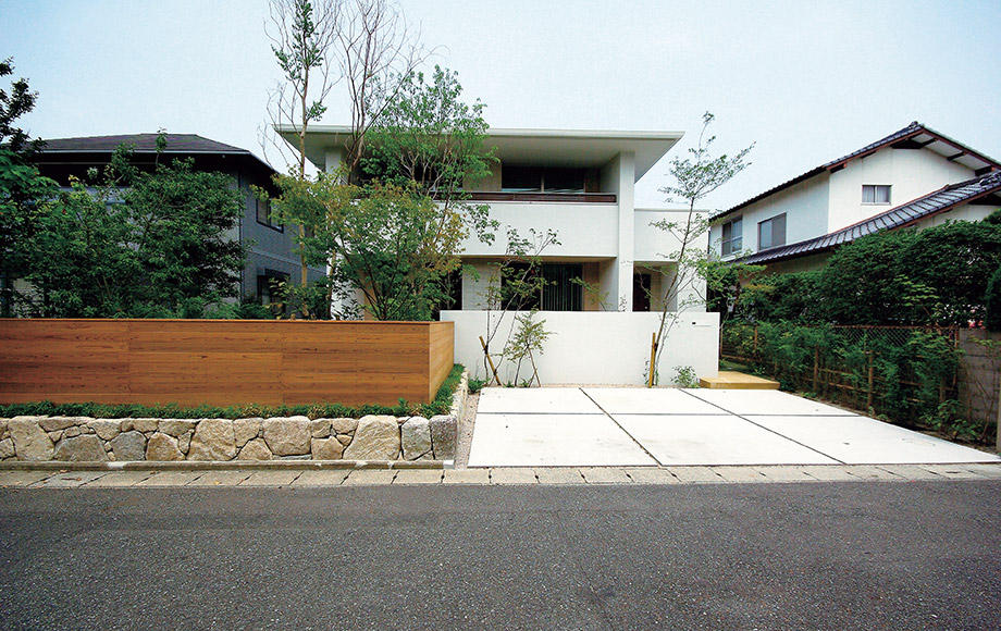 2010EX_best01_fac01[1].jpg
